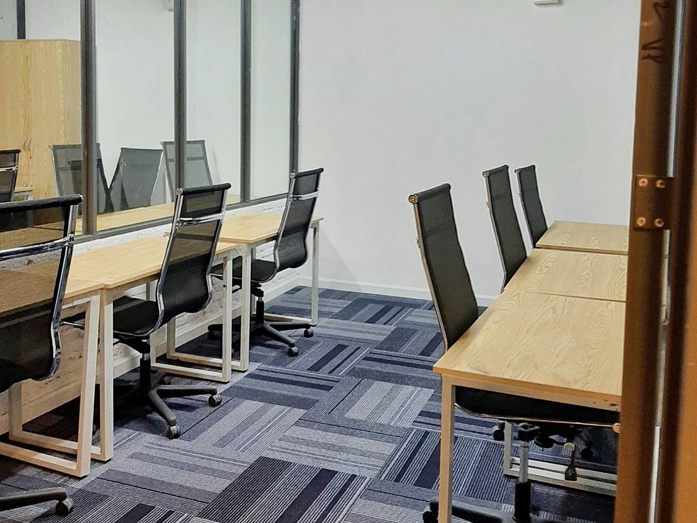 Văn phòng trọn gói TP Office, Huỵen Bình Chánh, TP.HCM - Vlook.vn