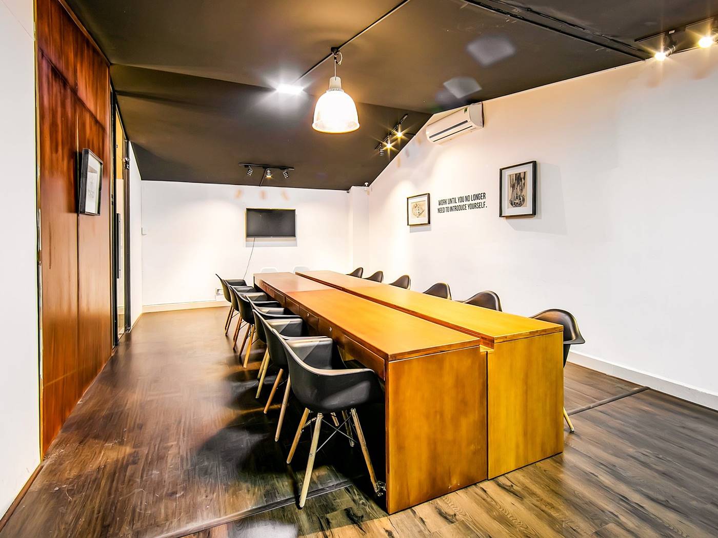 Văn phòng trọng gói Exworld - Business Center Trần Phú, Quận 5 - Vlook.vn