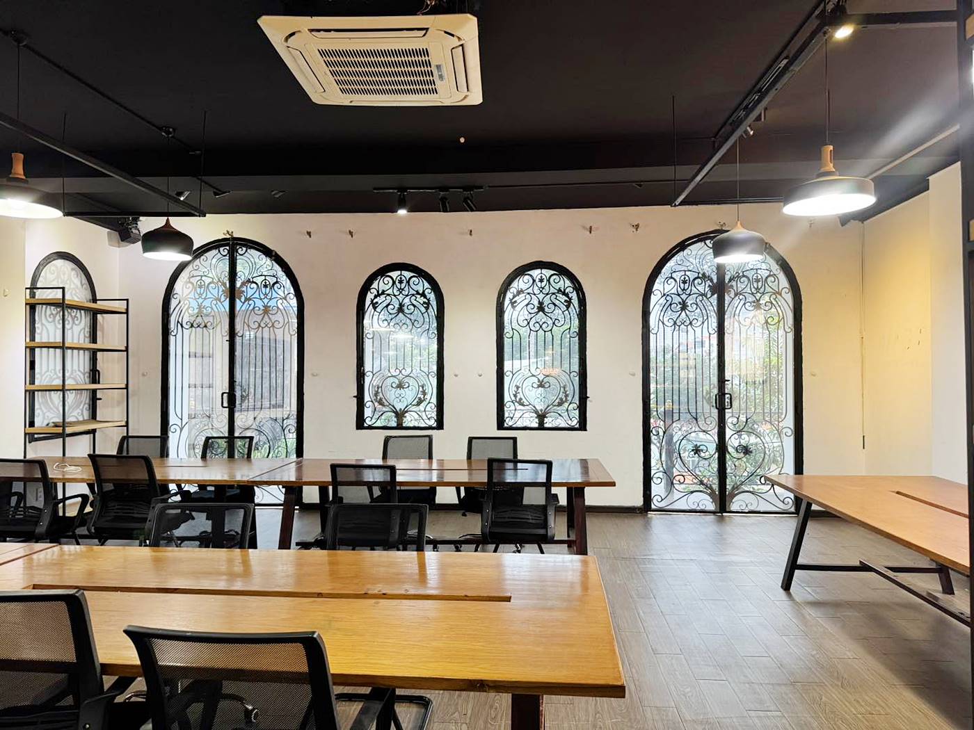Văn phòng trọng gói Exworld - Business Center Trần Phú, Quận 5 - Vlook.vn