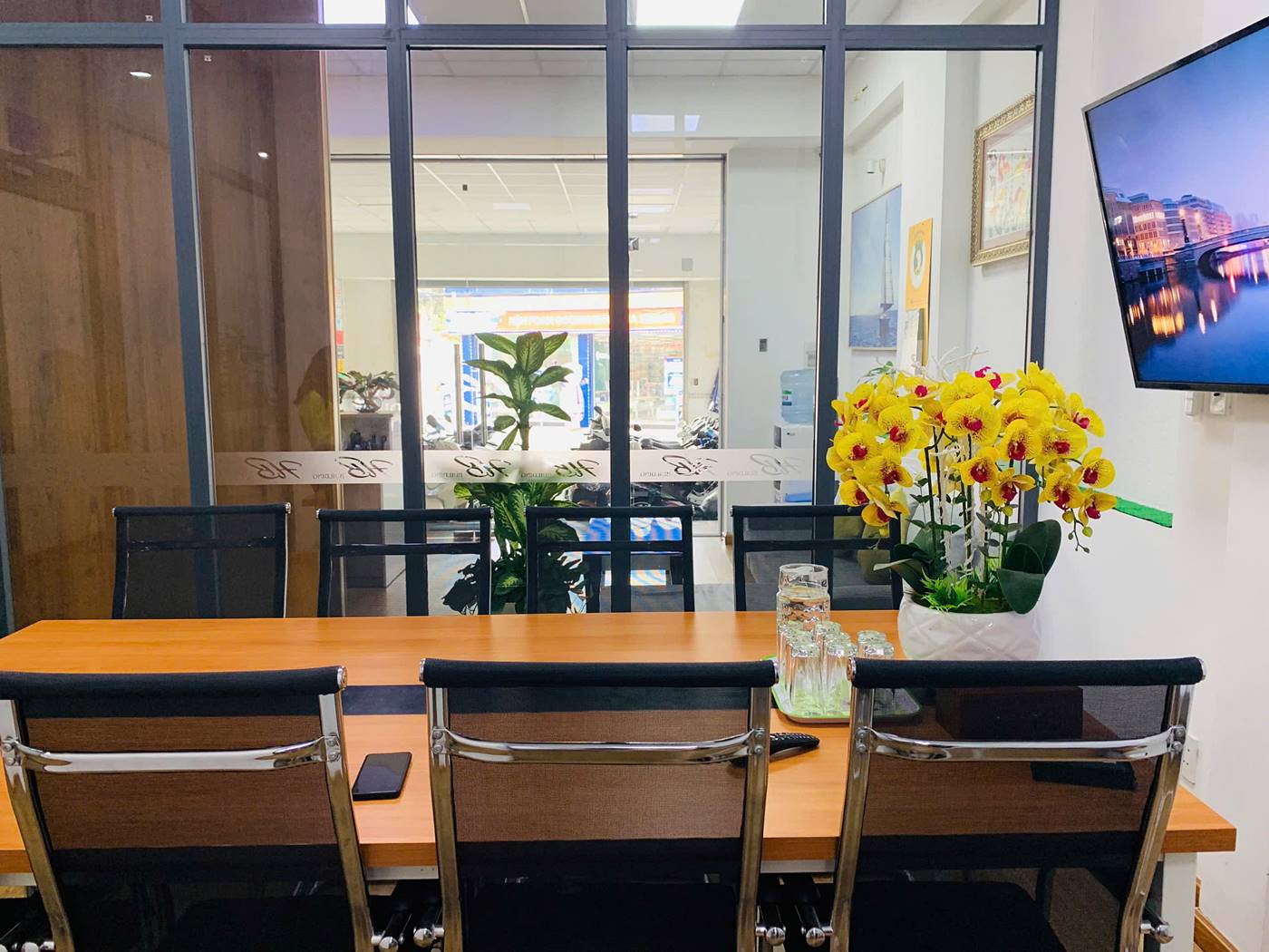 văn phòng trọn gói, coworking tại MIRA, HB Building, 154 Phạm Văn Chiêu, Phường 9, Quận Gò Vấp - Vlook.vn