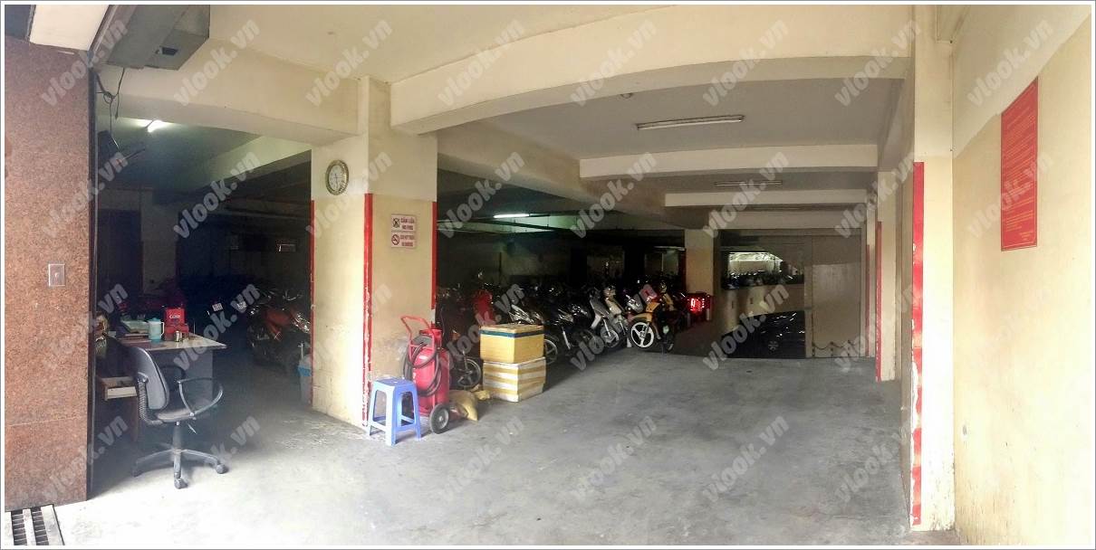 194 Golden Building Điện Biên Phủ - Cho thuê văn phòng quận Bình Thạnh - vlook.vn - Bãi xe gắn máy