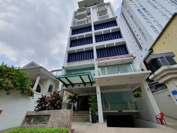 Mặt trước cao ốc cho thuê văn phòng D House Building, Nguyễn Thị Diệu, Quận 3, TPHCM - vlook.vn