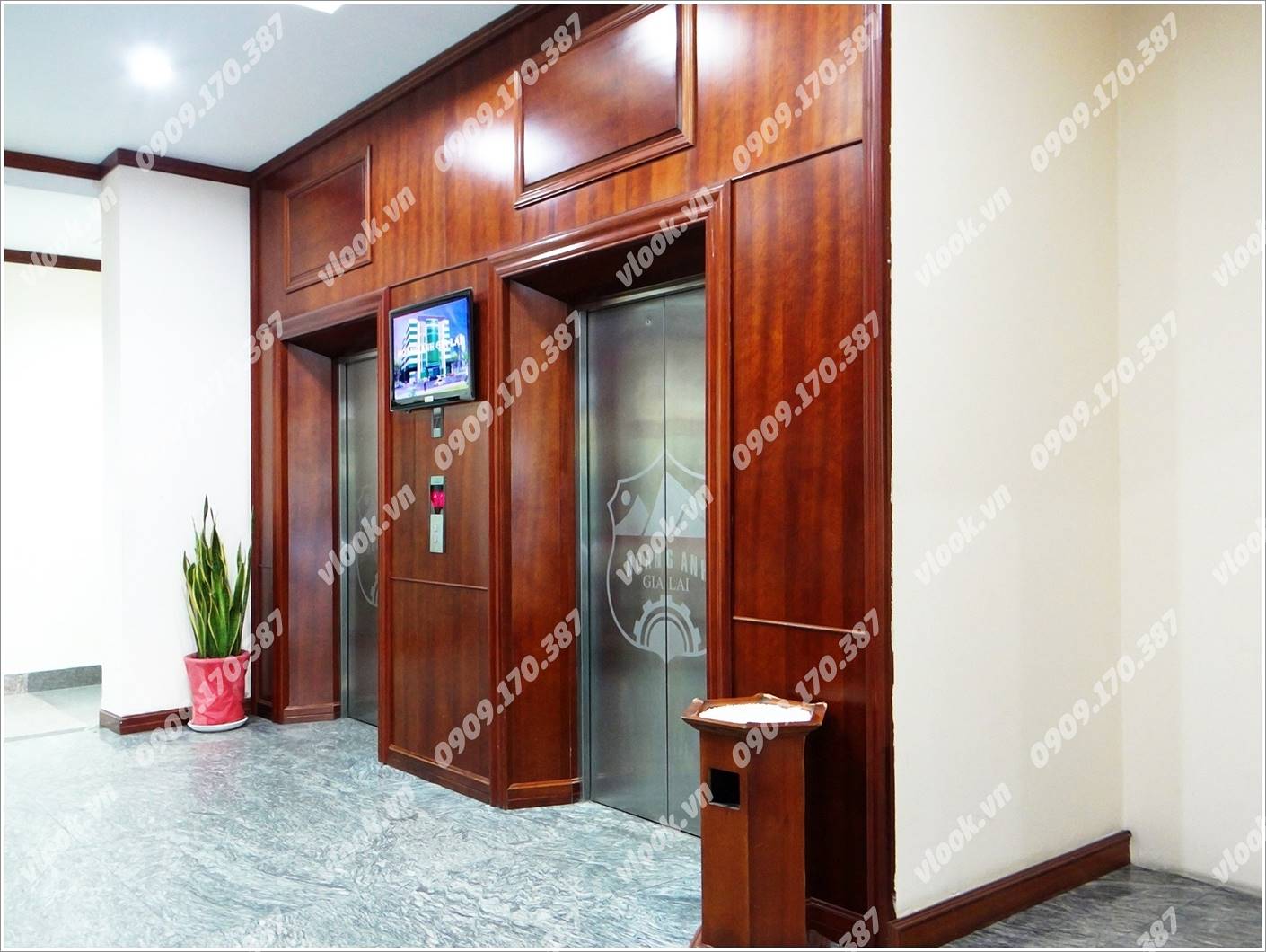 Cao ốc văn phòng cho thuê tòa nhà Safomec Building, Thành Thái, Quận 10, TPHCM - vlook.vn