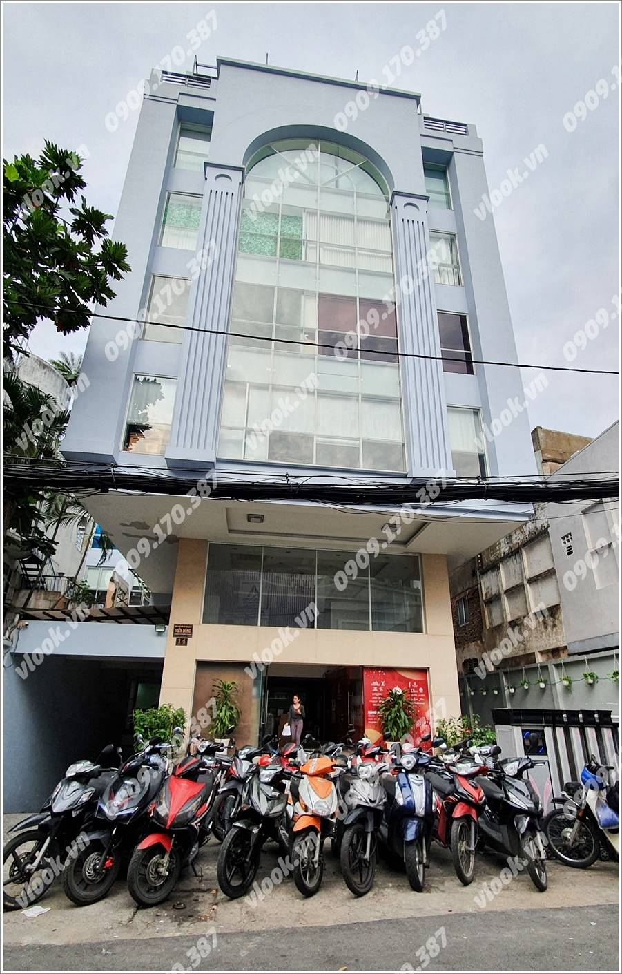 Cao ốc cho thuê văn phòng tòa nhà Viễn Đông Building, Phan Tôn, Quận 1, TPHCM - vlook.vn
