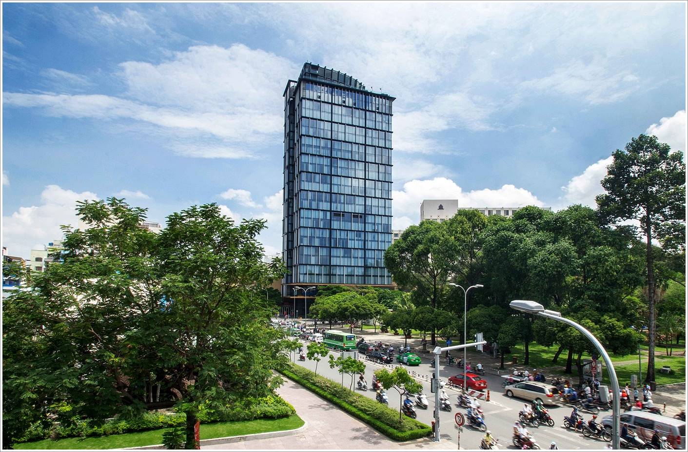Toà cao ốc văn phòng cho thuê AB Tower (A&B Tower) 76A Lê Lai, Phường Bến Thành, Quận 1, TP.HCM