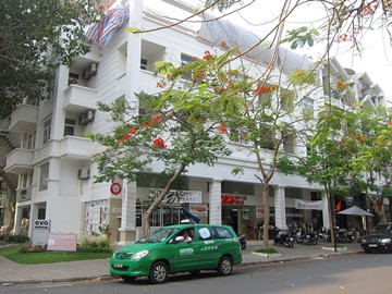 Cao ốc cho thuê văn phòng Eva Building, Phan Khiêm Ích, Quận 7, TPHCM - vlook.vn
