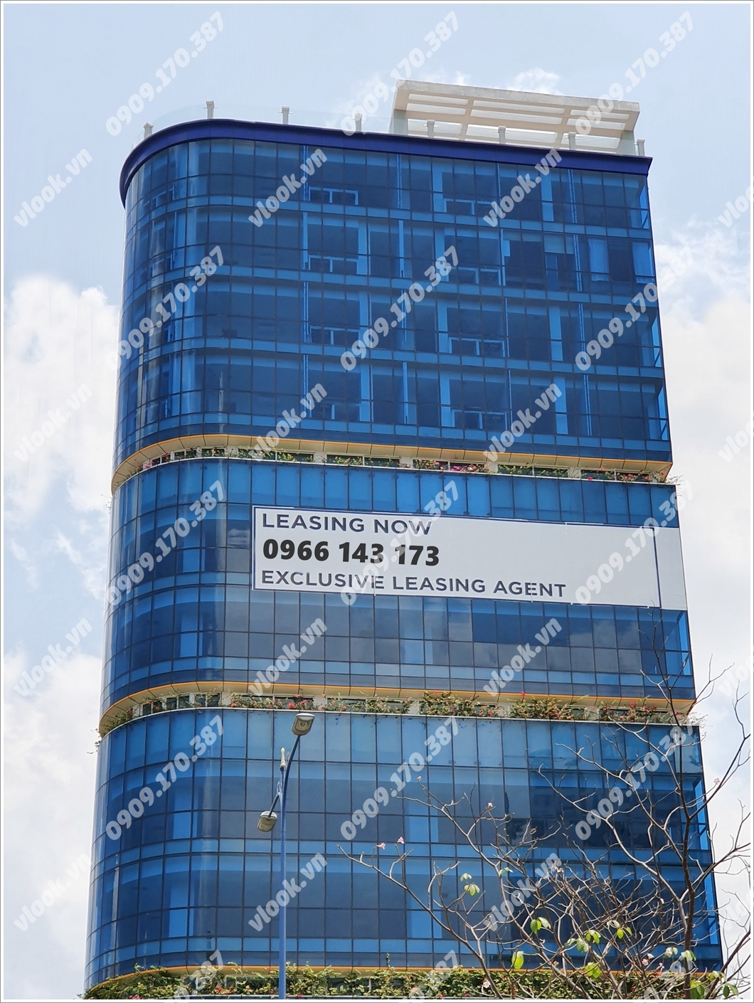 Mặt trước cao ốc cho thuê văn phòng C.T Plaza, Võ Văn Kiệt, Quận 1, TPHCM - vlook.vn