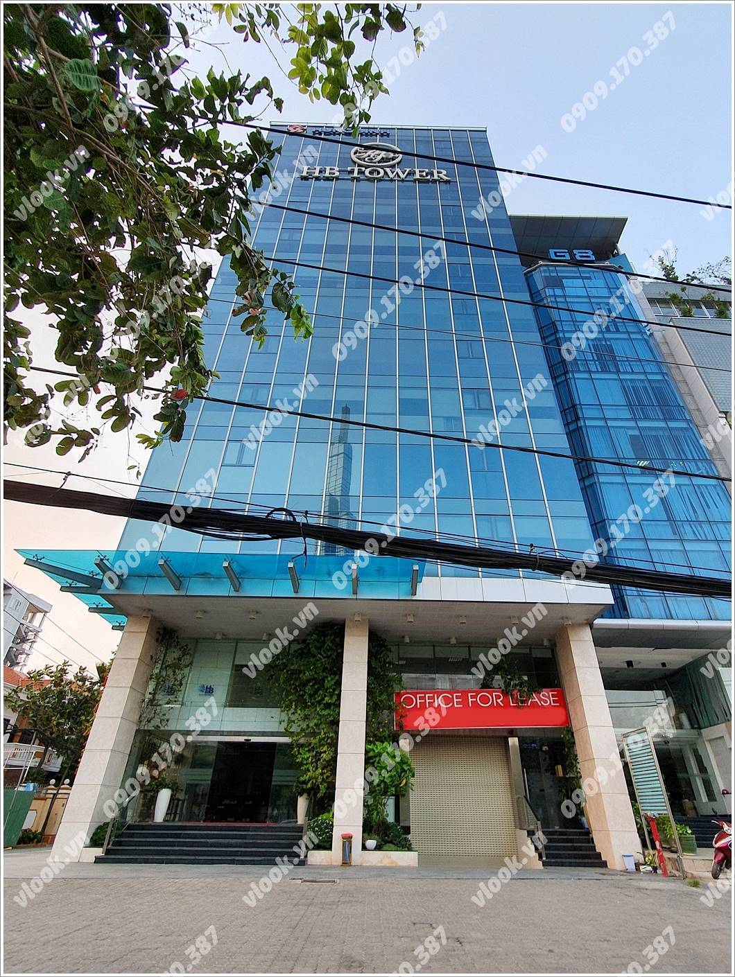 Mặt trước toàn cảnh oà cao ốc văn phòng cho thuê Hưng Bình Tower, đường Ung Văn Khiêm, quận Bình Thạnh, TP.HCM - vlook.vn