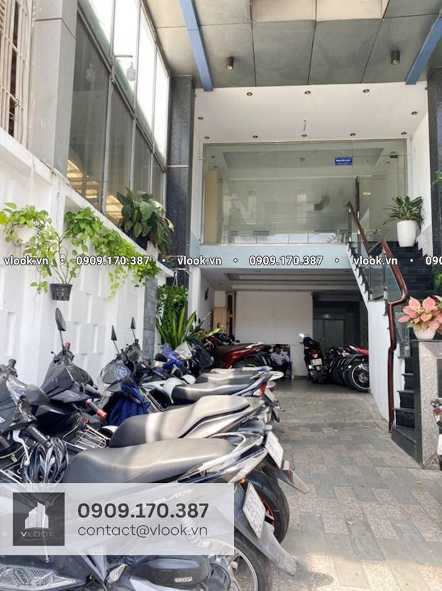 Cao ốc văn phòng cho thuê Phú Hưng Building, Ung Văn Khiêm, Quận Bình Thạnh, TPHCM - vlook.vn