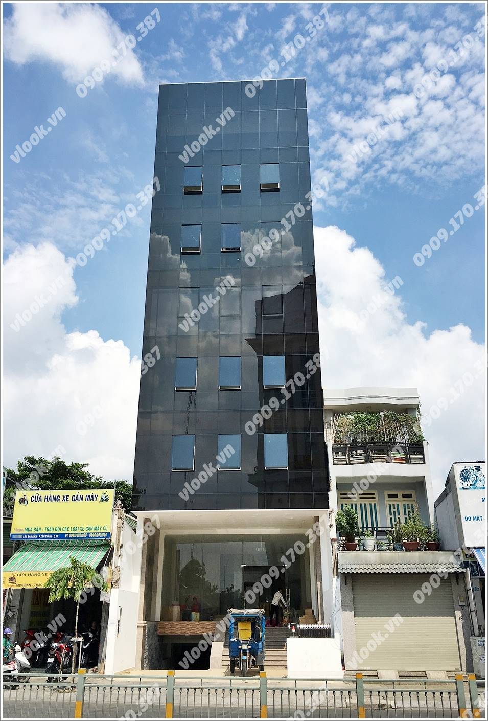 Cao ốc cho thuê văn phòng CBL Building, Lũy Bán Bích, Quận Tân Phú, TPHCM - vlook.vn