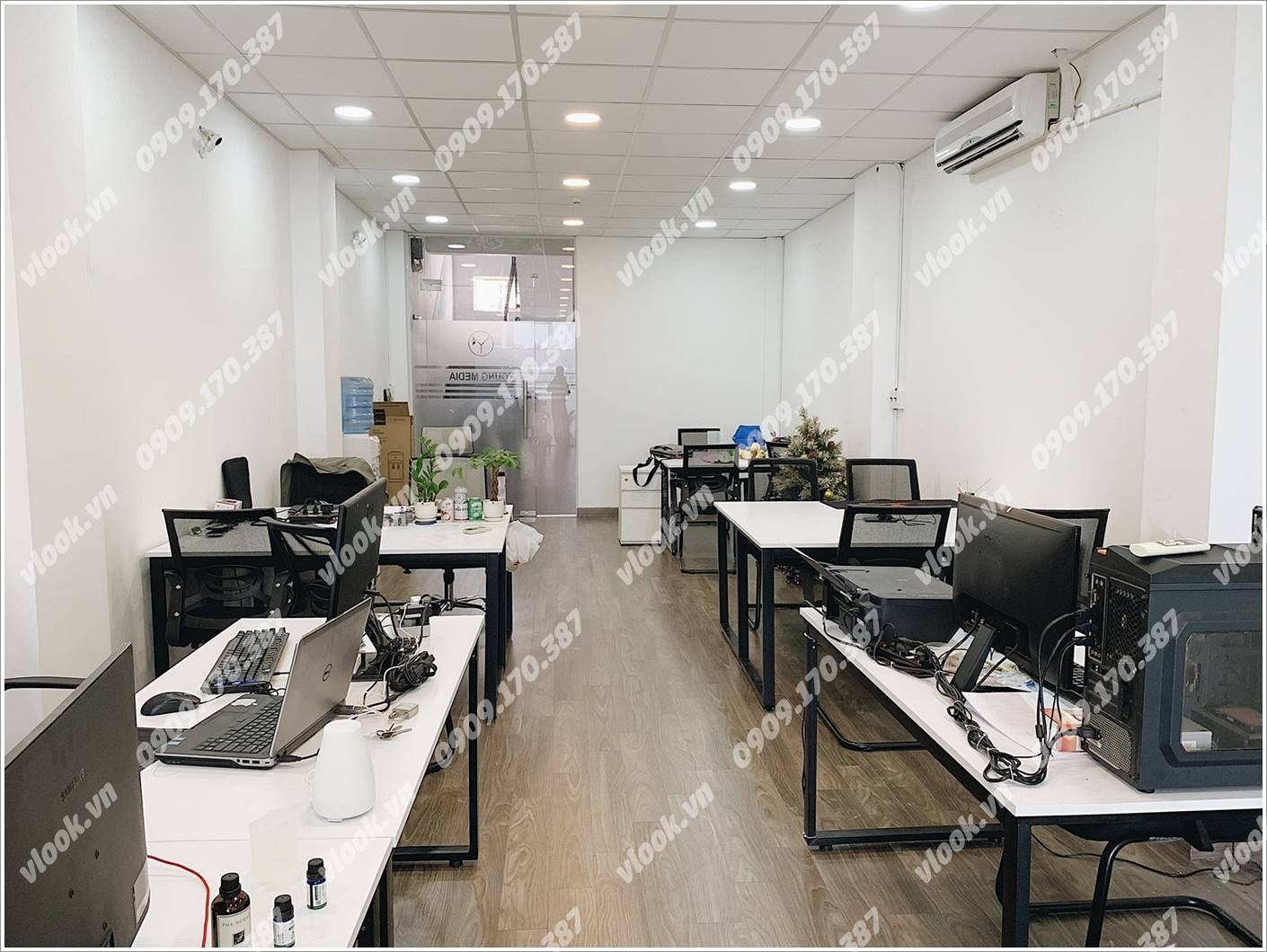 Cao ốc văn phòng cho thuê Tòa nhà Văn phòng Lũy Bán Bích Building, Quận Tân Phú, TP.HCM - vlook.vn