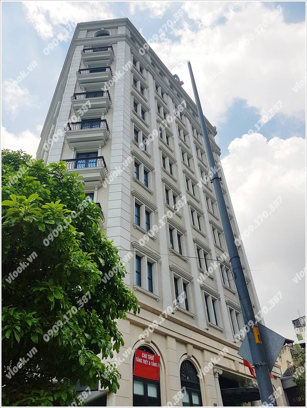Cao ốc văn phòng cho thuê Nam Việt Building, Hoàng Văn Thụ, Quận Tân Bình - vlook.vn