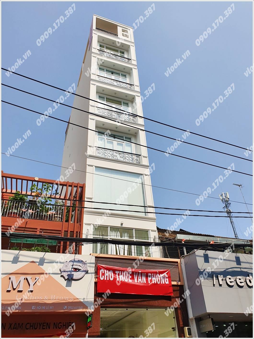 Cao ốc cho thuê văn phòng Realux Building, Trần Huy Liệu, Quận Phú Nhuận, TPHCM - vlook.vn