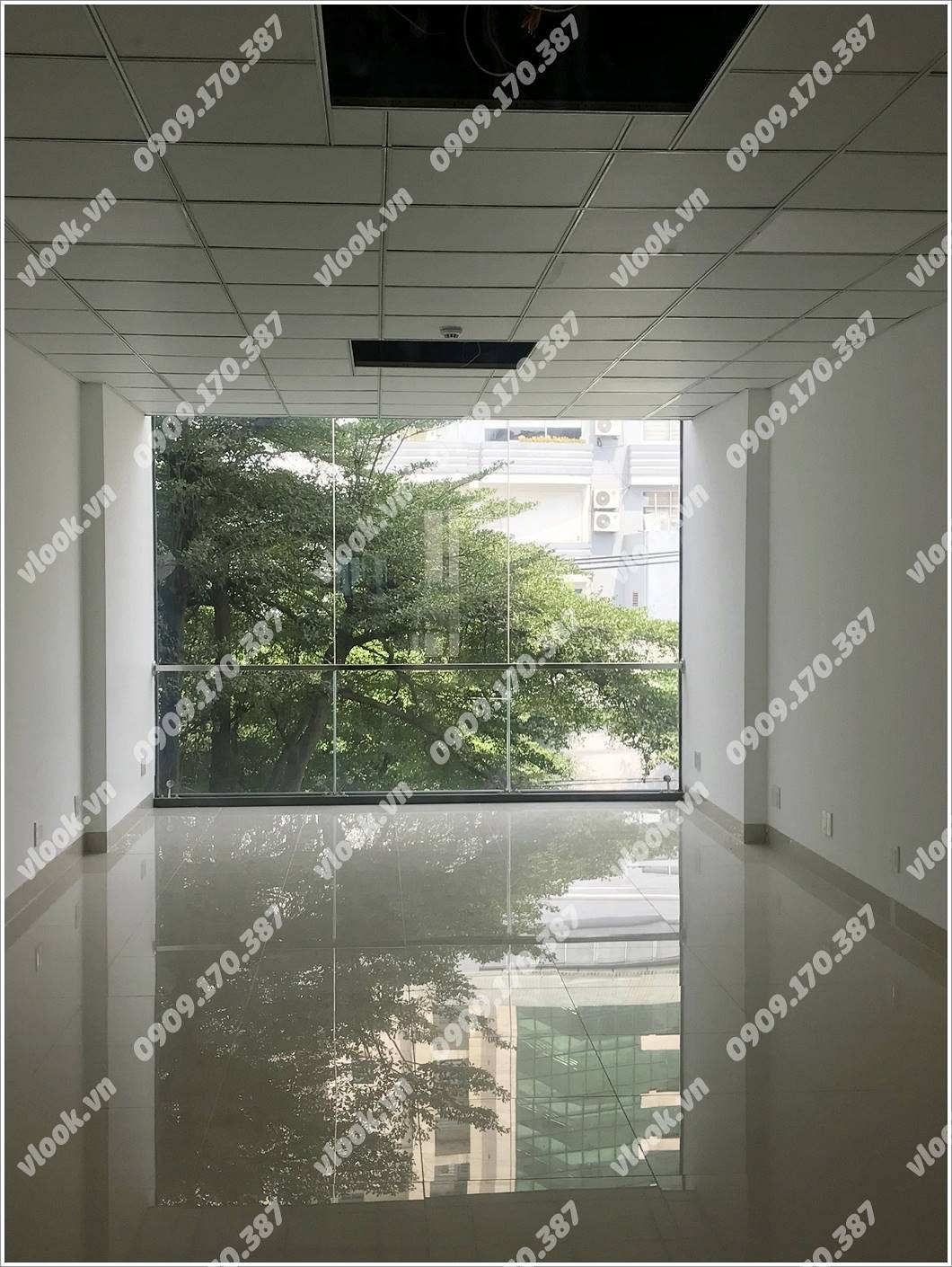 Bên trong cao ốc cho thuê văn phòng Global Building, Đường A4, Quận Tân Bình, TPHCM - vlook.vn