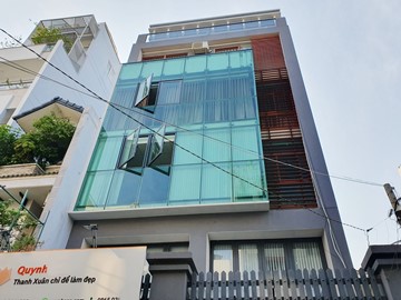 Cao ốc cho thuê văn phòng Quỳnh Building, Tô Hiến Thành, Quận 10, TPHCM - vlook.vn