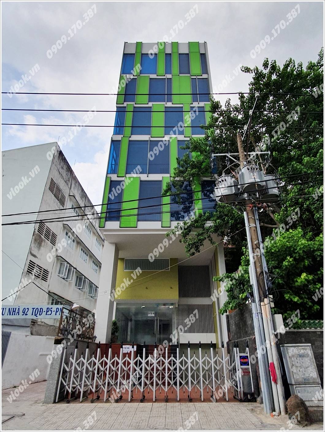 Cao ốc văn phòng cho thuê 92 Thích Quảng Đức, Quận Phú Nhuận, TP.HCM - vlook.vn