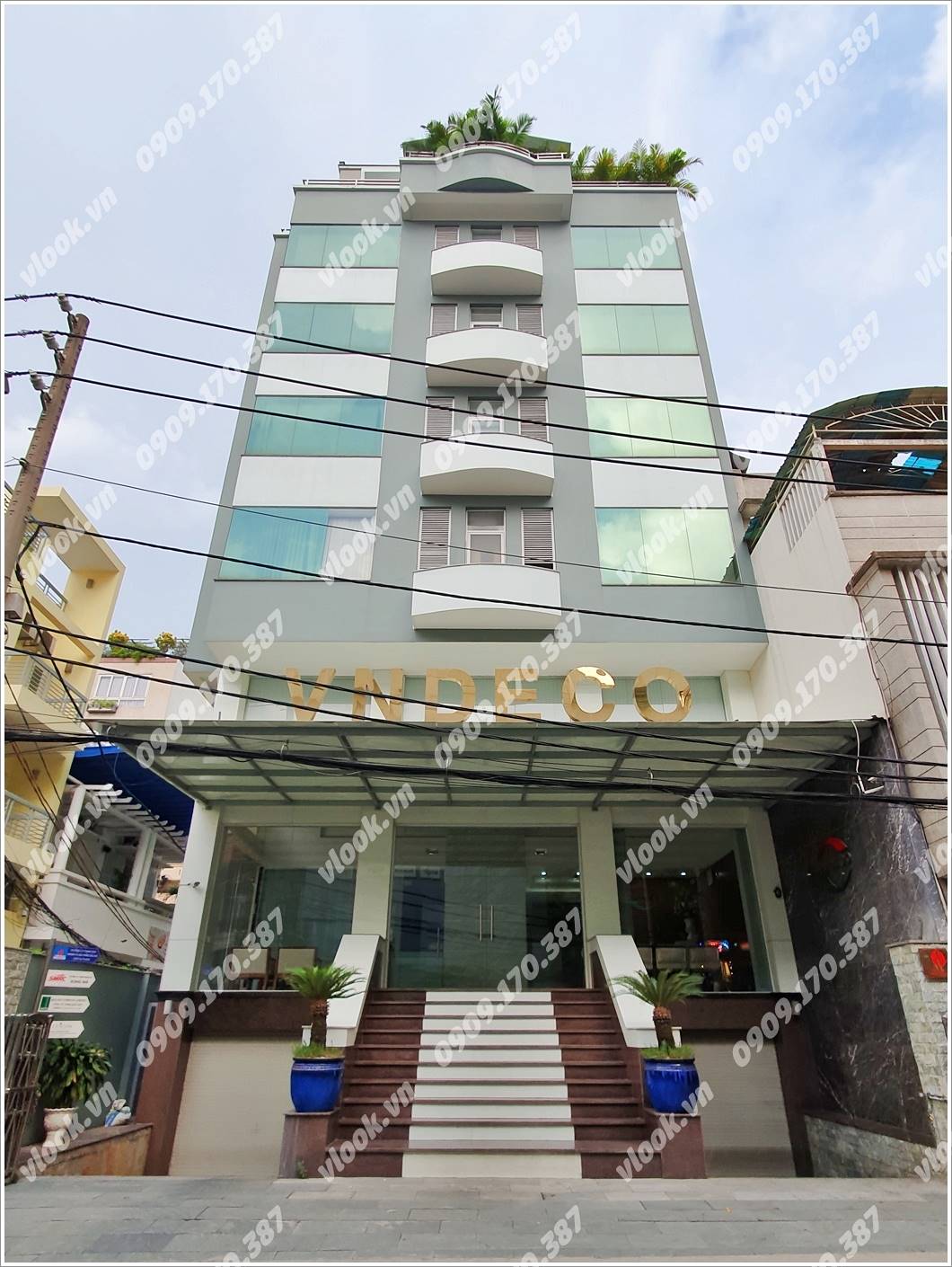 Cao ốc văn phòng cho thuê VNDECO Building, Phan Kế Bính, Quận 1, TP.HCM - vlook.vn