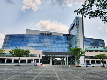 Cao ốc cho thuê văn phòng Crescent Plaza, Tôn Dật Tiên, Quận 7, TPHCM - vlook.vn