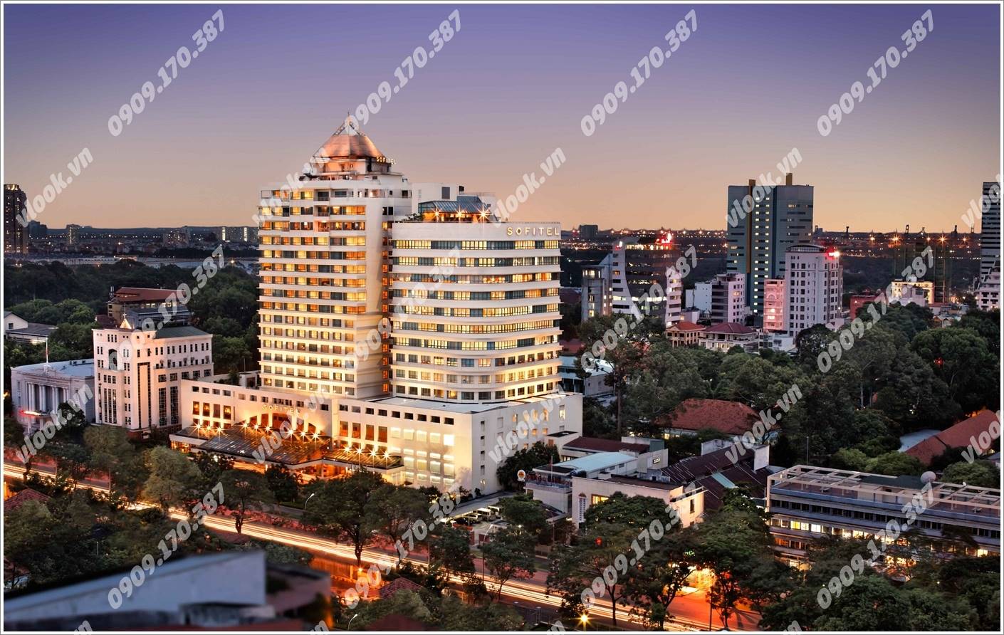 Cao ốc cho thuê văn phòng Sofitel Plaza Saigon Lê Duẩn Quận 1 - vlook.vn