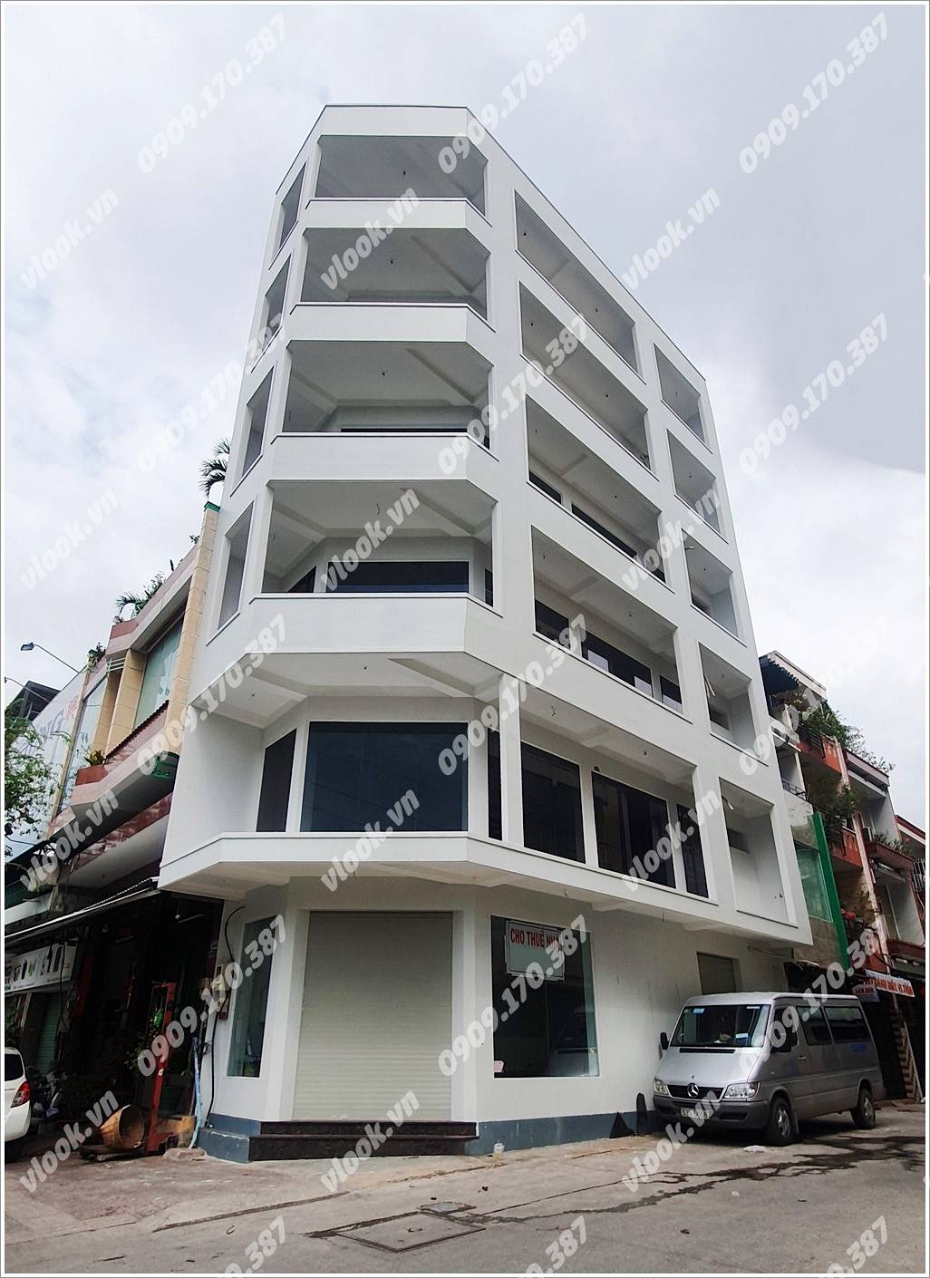 Cao ốc văn phòng cho thuê tòa nhà Hồng Bàng building, Quận 11, Tp.HCM - vlook.vn