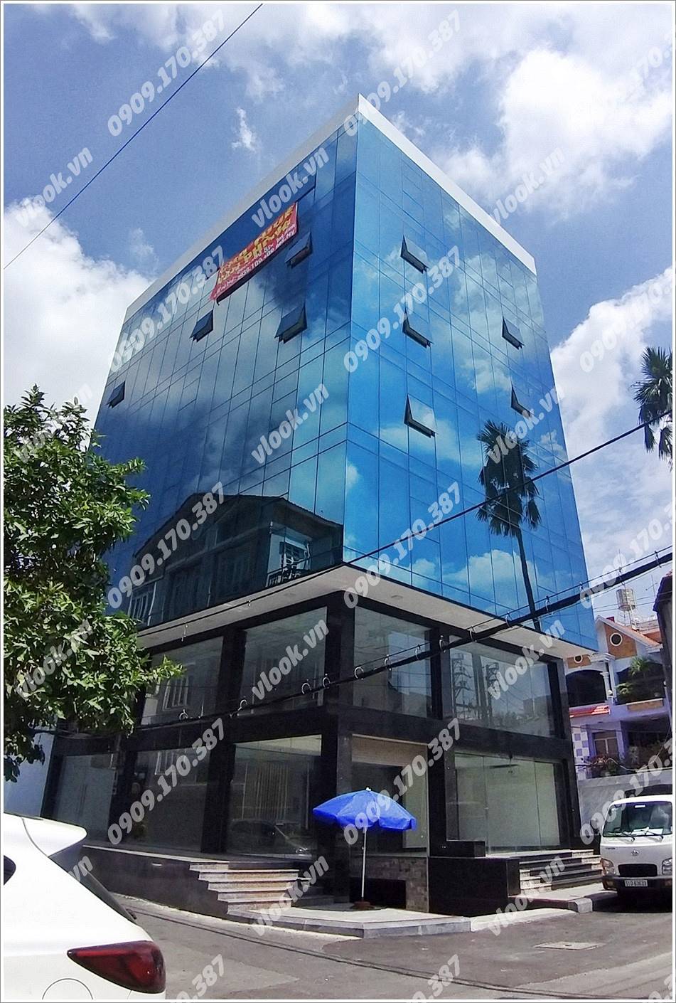 Tòa nhà văn phòng cho thuê Cao ốc 11-13 Nguyễn Huy Tưởng, Quận Bình Thạnh, TPHCM - vlook.vn
