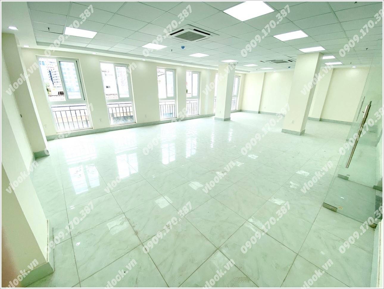 Cao ốc văn phòng cho thuê toà nhà Luxhome Building, Tân Cảng, Quận Bình Thạnh, TPHCM - vlook.vn