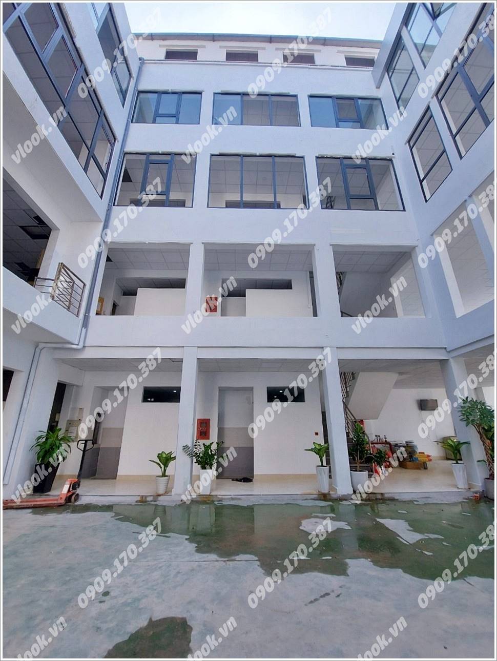 Cao ốc văn phòng cho thuê tòa nhà Gold Star 15, Nơ Trang Long, Quận Bình Thạnh - vlook.vn
