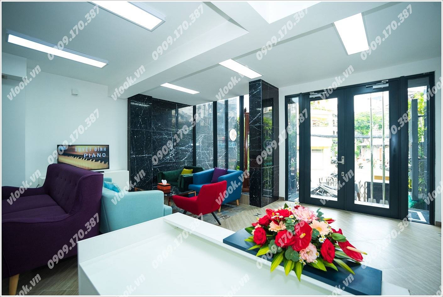 Cao ốc văn phòng cho thuê Tòa nhà 81 Nguyên Hồng, Quận Bình Thạnh, TPHCM - vlook.vn