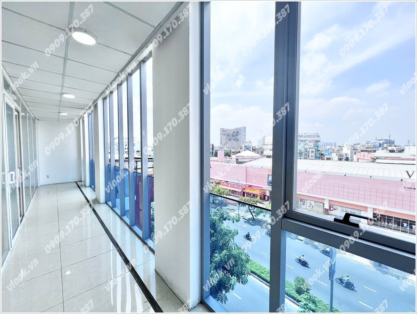 Cao ốc văn phòng cho thuê tòa nhà TSA Building 100 Cộng Hòa, Quận Tân Bình, TPHCM - vlook.vn