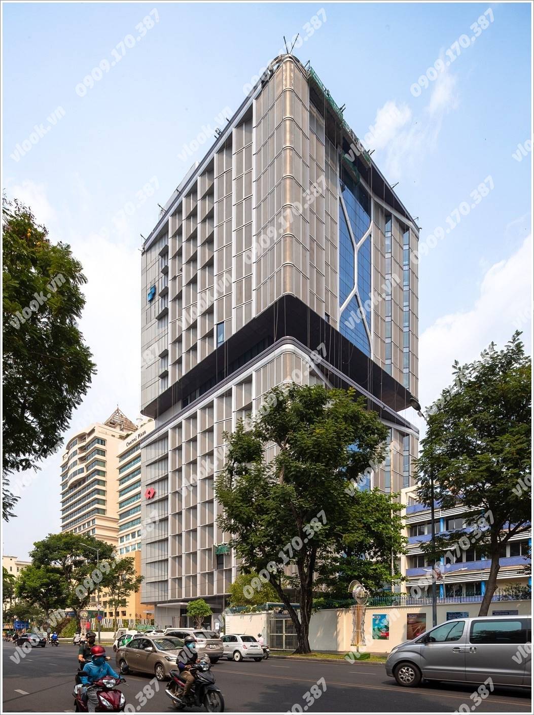 Cao ốc văn phòng cho thuê tòa nhà Techcombank Saigon Tower, Lê Duẩn, Quận 1, TP.HCM - vlook.vn
