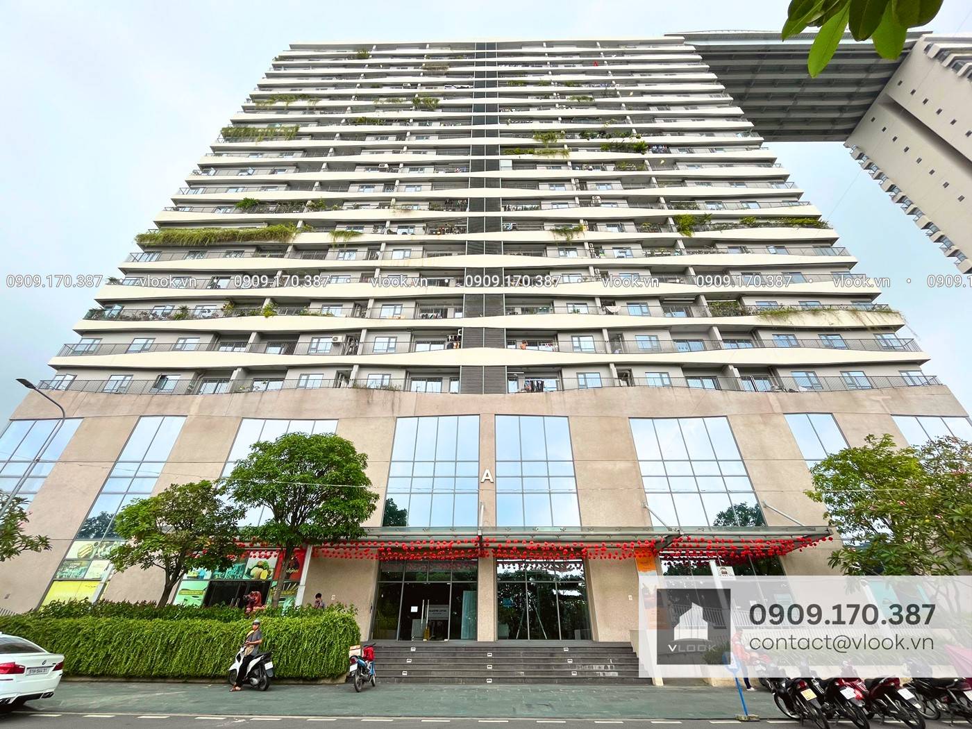 Cao ốc văn phòng cho thuê tòa nhà Diamond Lotus Riverside, 49C Lê Quang Kim, Quận 8, TPHCM - vlook.vn