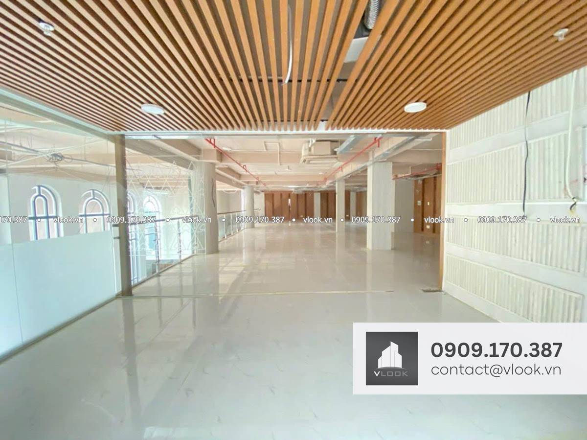 Cao ốc văn phòng cho thuê Dashaus Quốc Hương, Phường Thảo Điền, Quận 2, TP.HCM - vlook.vn