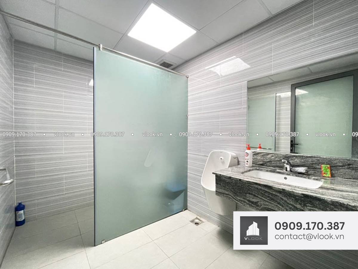 Cao ốc văn phòng cho thuê VTO Building, 288 Bến Vân Đồn, Quận 4, TP.HCM - vlook.vn