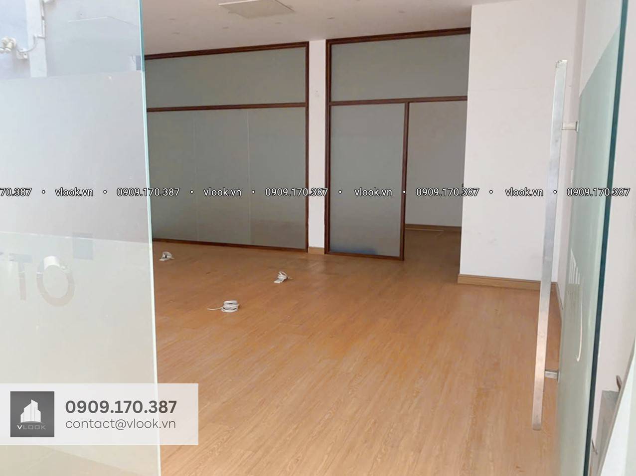 Cao ốc văn phòng cho thuê tòa nhà Việt Nguyên Building, 51 Trương Quốc Dung, Quận Phú Nhuận, TP.HCM - vlook.vn