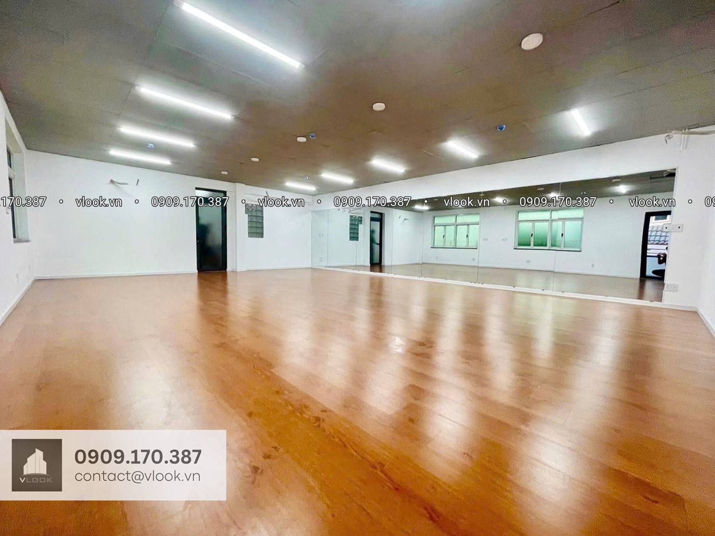 Cao ốc cho thuê văn phòng Tòa nhà 17 Núi Thành, Quận Tân Bình, TP.HCM - vlook.vn