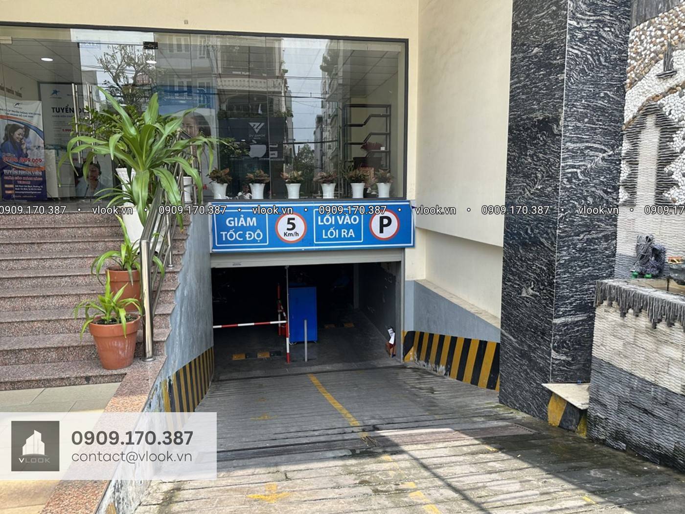 Cao ốc cho thuê văn phòng tòa nhà TP Building, 345 Phạm Văn Bạch, Quận Tân Bình, TP.HCM - vlook.vn