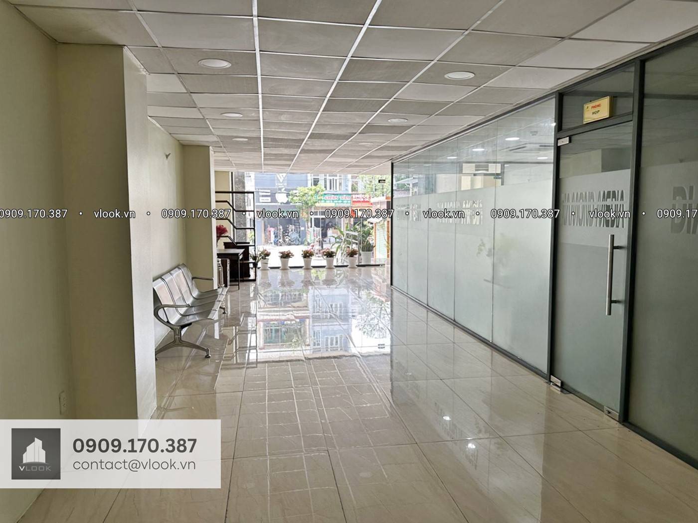 Cao ốc cho thuê văn phòng tòa nhà TP Building, 345 Phạm Văn Bạch, Quận Tân Bình, TP.HCM - vlook.vn