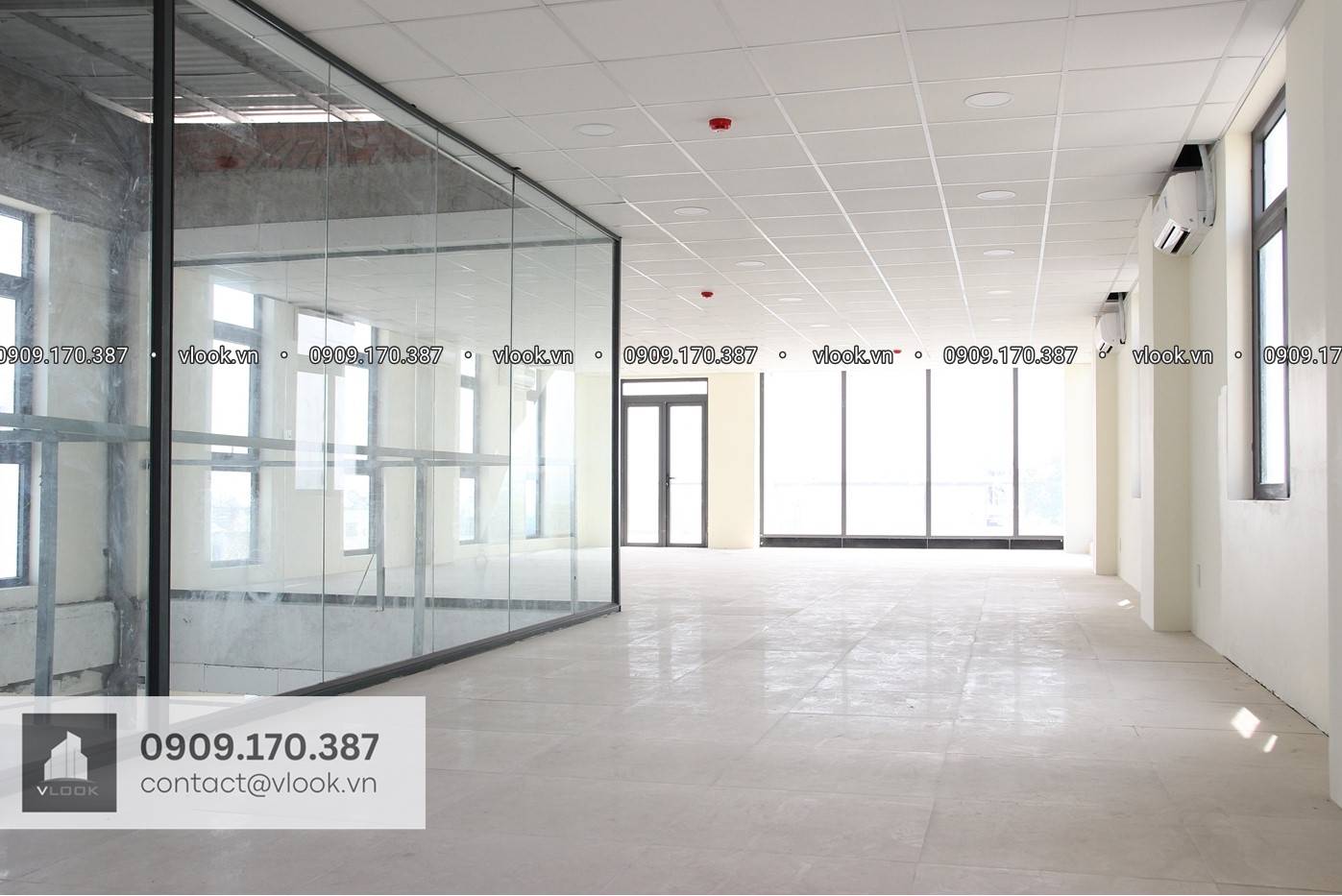 Cao ốc cho thuê văn phòng tòa nhà TP Building, 345 Phạm Văn Bạch, Quận Tân Bình, TP.HCM - vlook.vn